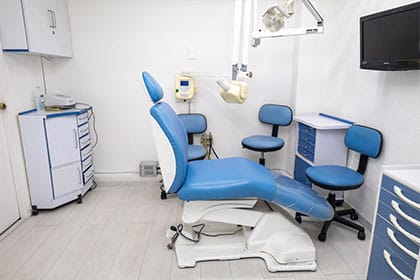 Cínica de Implantes Dentales