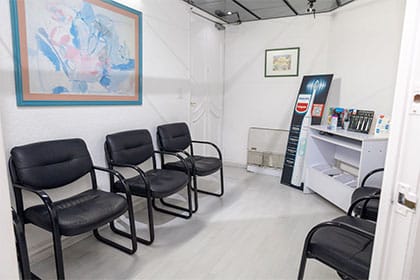 Cínica de Implantes Dentales